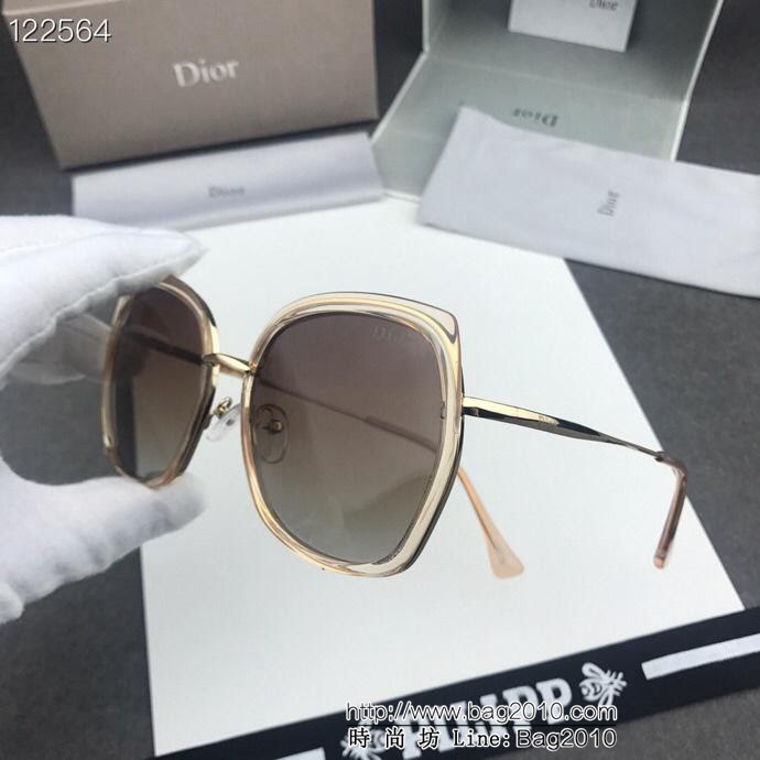 DIOR-迪奧 D家新款偏光墨鏡 高清寶麗來偏光鏡片 女款太陽鏡  lly1186